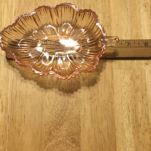 Leaf shaped mint/relish dish - Picture 4 of 4